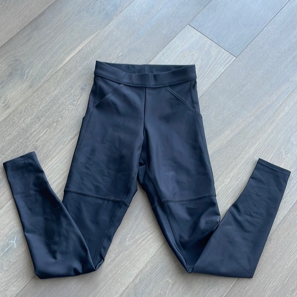 AlO yoga black leggings